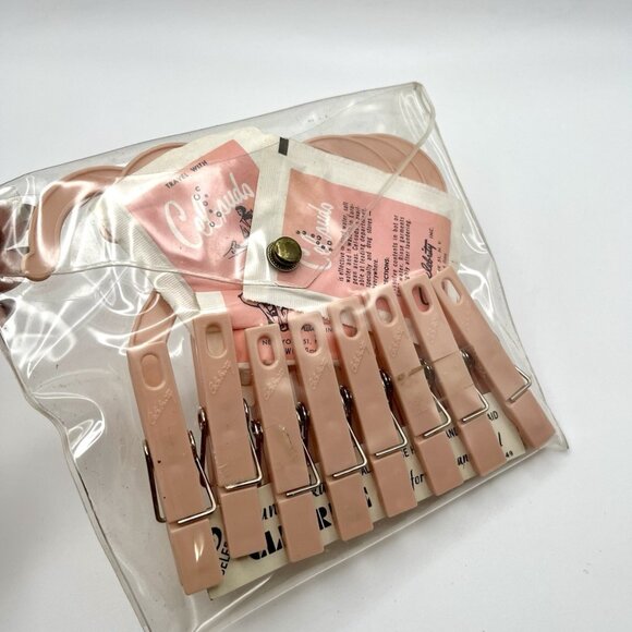 Vintage 50s Cel Suds Celebrity Travel Laundry Kit Pink Clips & Soap Mid Century - Picture 3 of 6